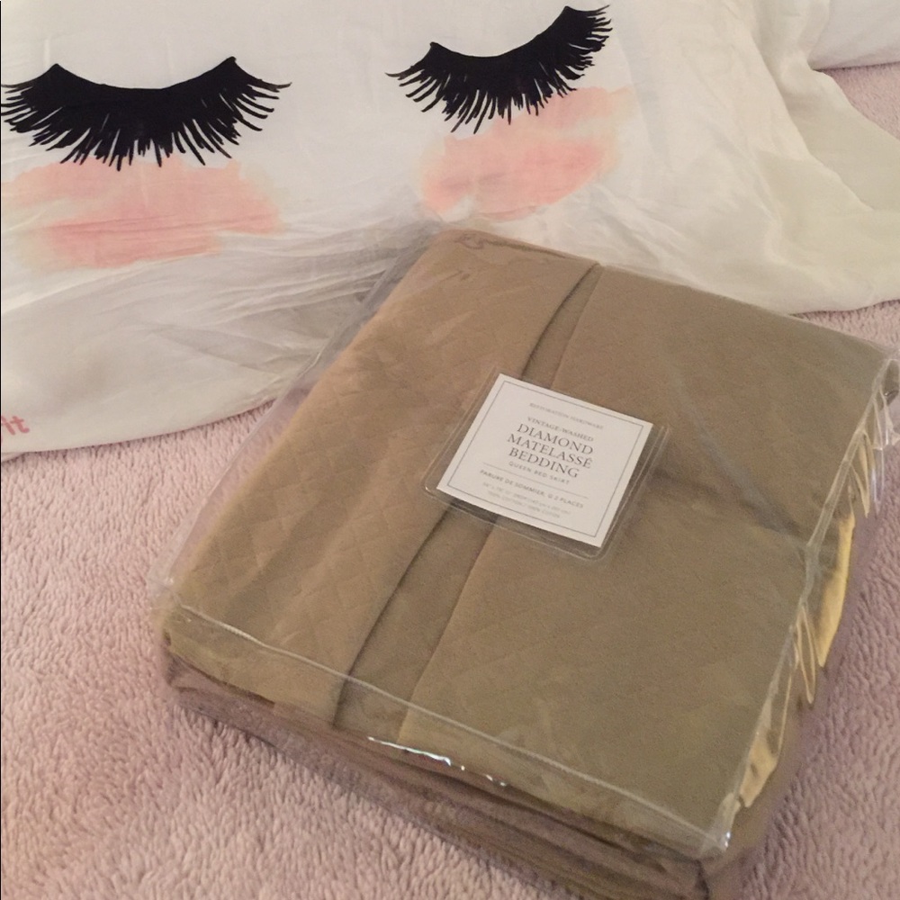 Restoration Hardware “Vintage Washed” Bed Skirt.